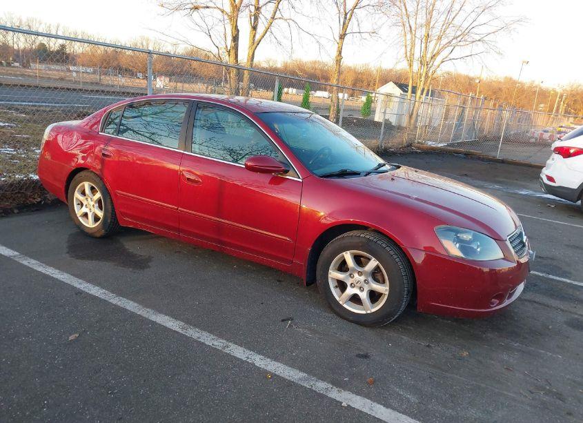 2005 Nissan Altima 2.5 S (VIN 1N4AL11EX5C339646) main photo