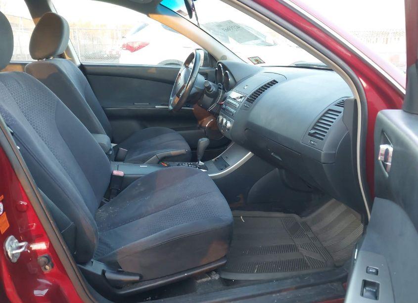 Photo 5 of 2005 Nissan Altima 2.5 S (VIN 1N4AL11EX5C339646)