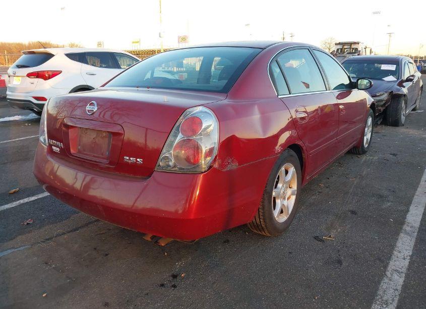 Photo 6 of 2005 Nissan Altima 2.5 S (VIN 1N4AL11EX5C339646)