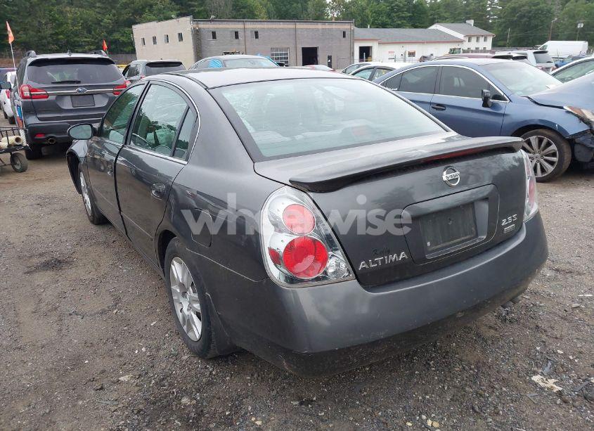 Photo 3 of 2005 Nissan Altima 2.5 S (VIN 1N4AL11EX5C386983)