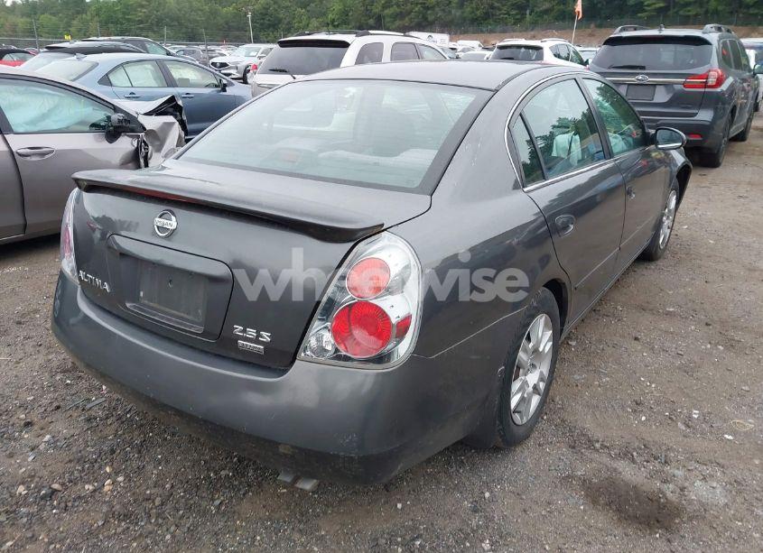 Photo 4 of 2005 Nissan Altima 2.5 S (VIN 1N4AL11EX5C386983)