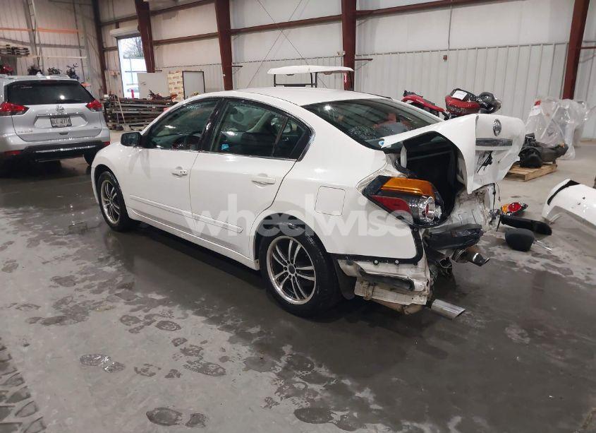 Photo 3 of 2008 Nissan Altima 2.5 S (VIN 1N4AL21E08C193252)