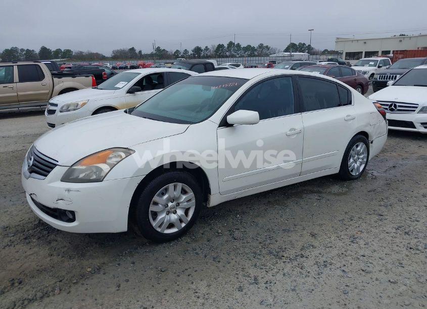 Photo 2 of 2009 Nissan Altima 2.5 (VIN 1N4AL21E19C103074)