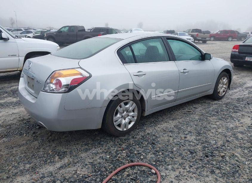 Photo 4 of 2009 Nissan Altima 2.5 S (VIN 1N4AL21E19N422866)
