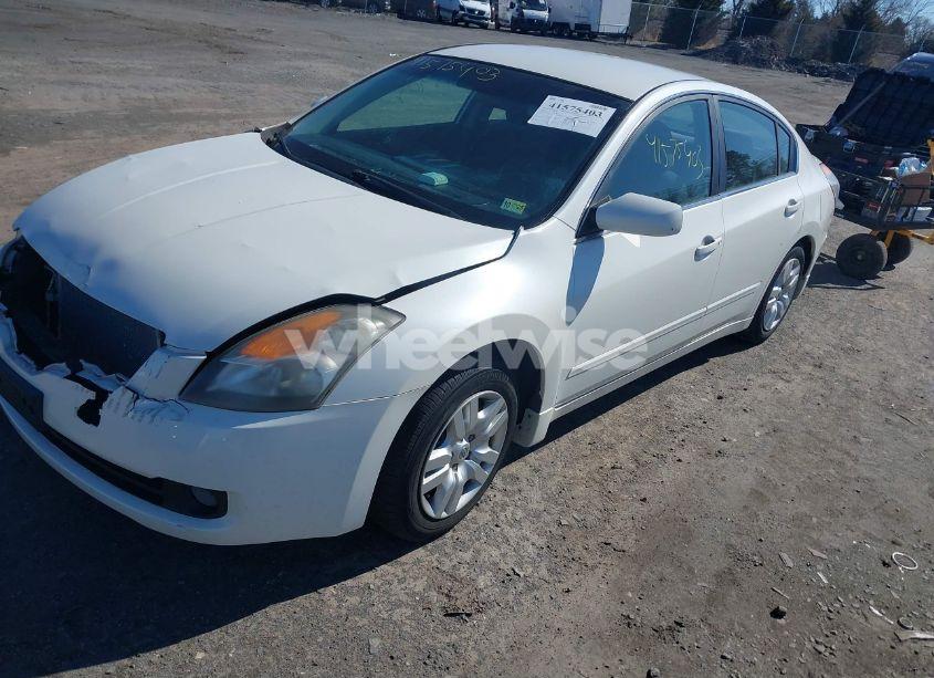 Photo 2 of 2009 Nissan Altima 2.5 S (VIN 1N4AL21E19N431745)