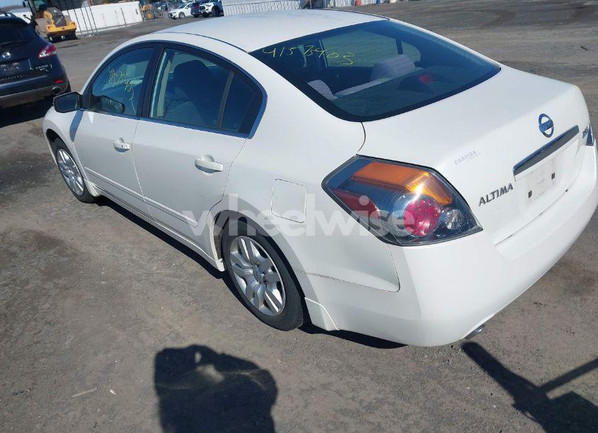 Photo 3 of 2009 Nissan Altima 2.5 S (VIN 1N4AL21E19N431745)