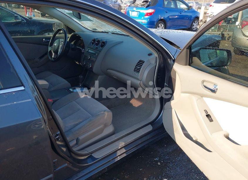 Photo 5 of 2009 Nissan Altima 2.5 S (VIN 1N4AL21E19N488737)