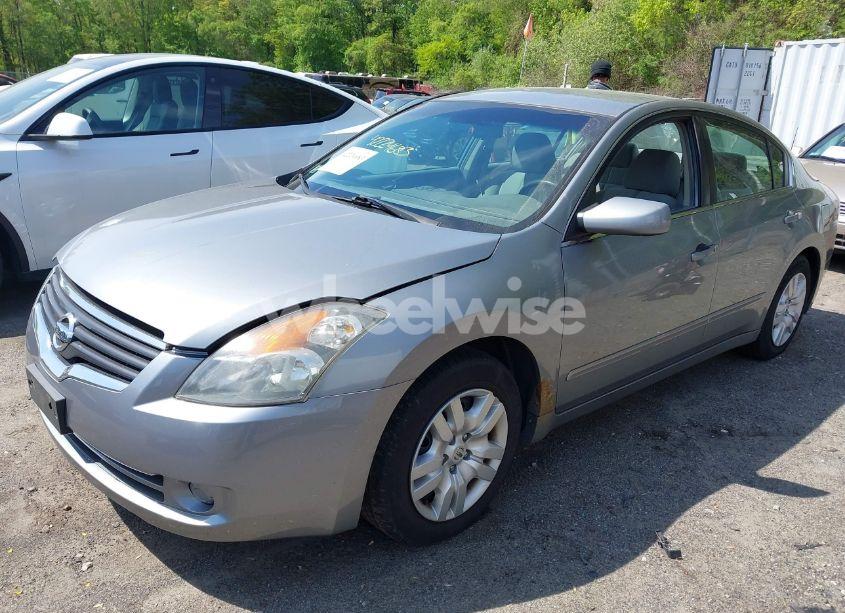 Photo 2 of 2009 Nissan Altima 2.5 S (VIN 1N4AL21E29C110342)