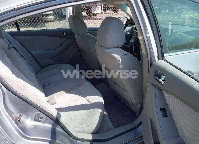 Photo 8 of 2009 Nissan Altima 2.5 S (VIN 1N4AL21E29C110342)