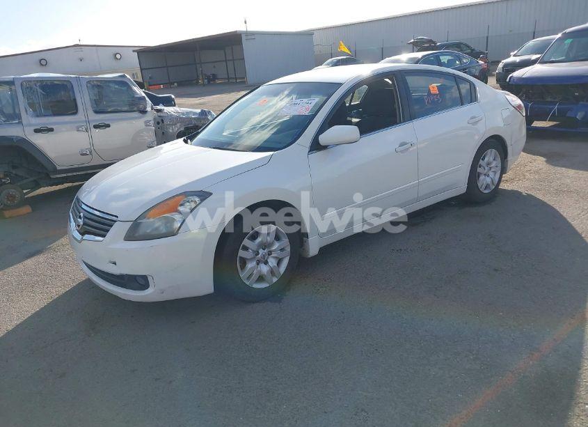 Photo 2 of 2009 Nissan Altima 2.5 S (VIN 1N4AL21E29N470103)