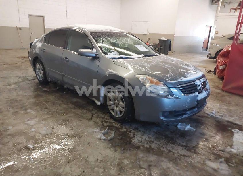 2009 Nissan Altima 2.5 S (VIN 1N4AL21E29N483756) main photo