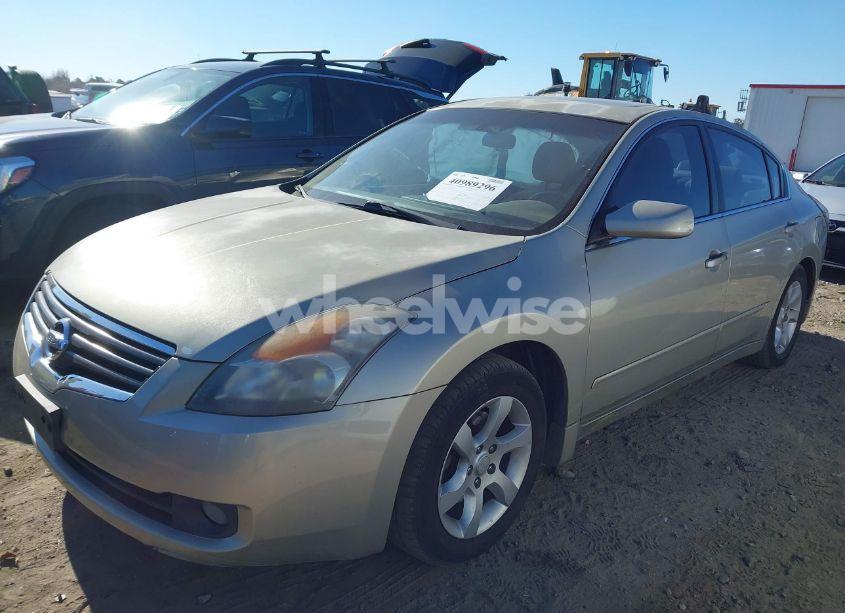 Photo 2 of 2009 Nissan Altima 2.5 S (VIN 1N4AL21E29N531093)