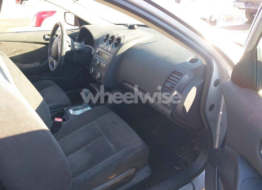 Photo 5 of 2009 Nissan Altima 2.5 S (VIN 1N4AL21E29N551232)