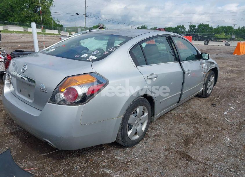 Photo 4 of 2008 Nissan Altima 2.5 S (VIN 1N4AL21E38C193861)