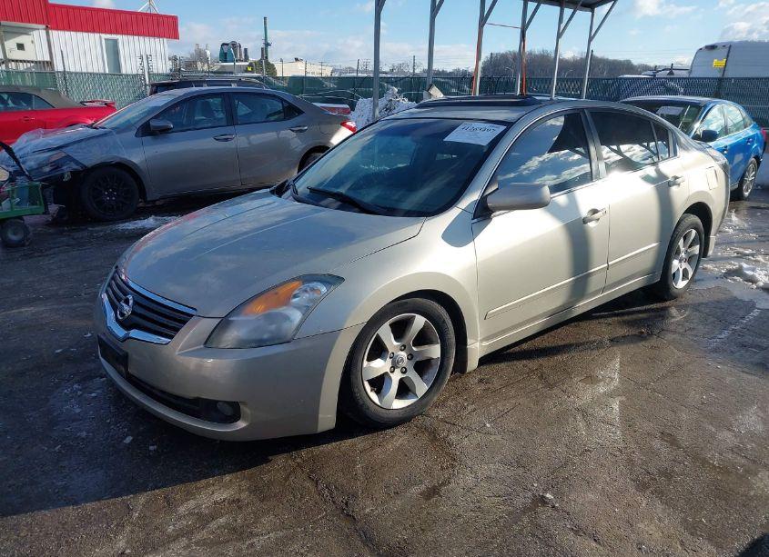 Photo 2 of 2009 Nissan Altima 2.5 S (VIN 1N4AL21E39N470613)