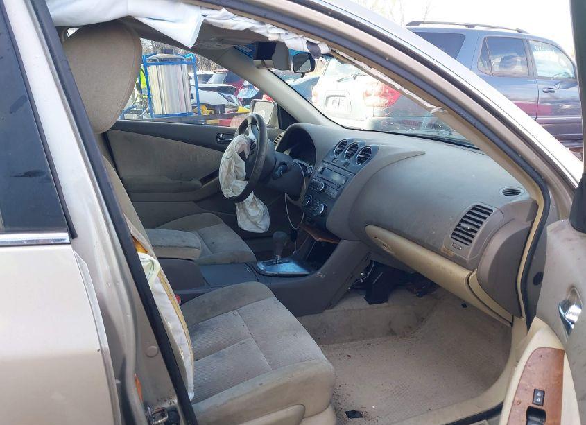 Photo 5 of 2009 Nissan Altima 2.5 S (VIN 1N4AL21E39N470613)