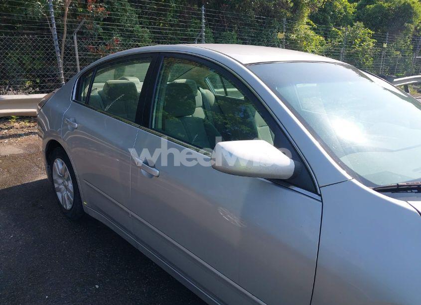 Photo 13 of 2009 Nissan Altima 2.5 S (VIN 1N4AL21E39N500645)