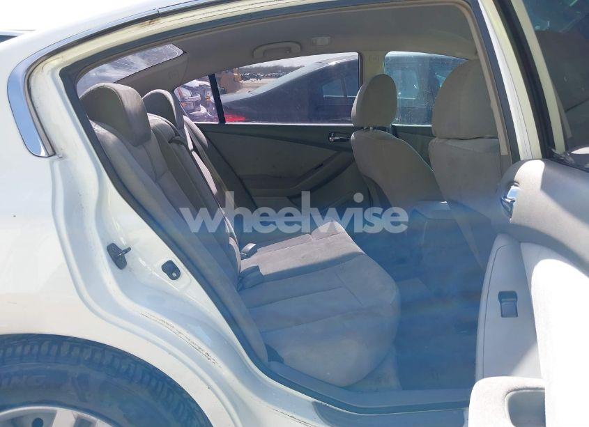 Photo 8 of 2009 Nissan Altima 2.5 (VIN 1N4AL21E49C104381)