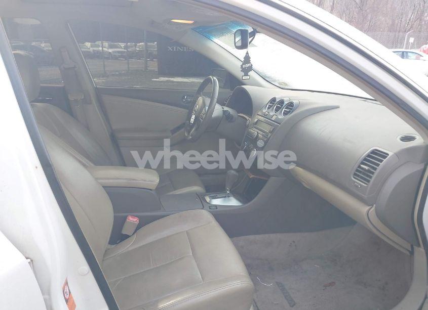 Photo 5 of 2009 Nissan Altima 2.5 S (VIN 1N4AL21E49C169330)