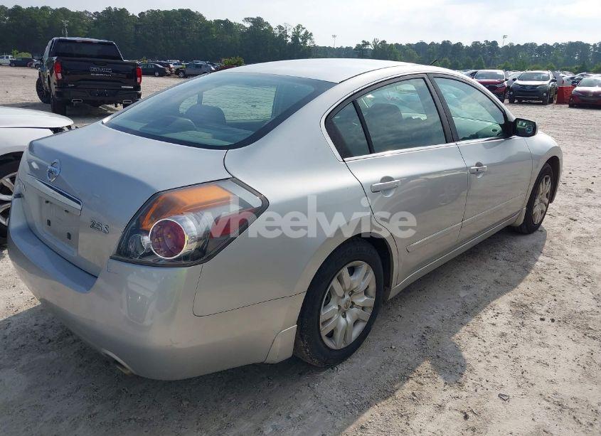 Photo 4 of 2009 Nissan Altima 2.5 S (VIN 1N4AL21E59C147031)