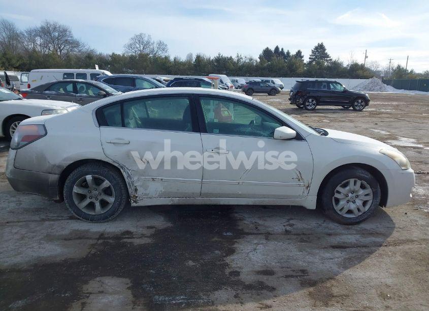 Photo 13 of 2009 Nissan Altima 2.5 S (VIN 1N4AL21E69C106889)