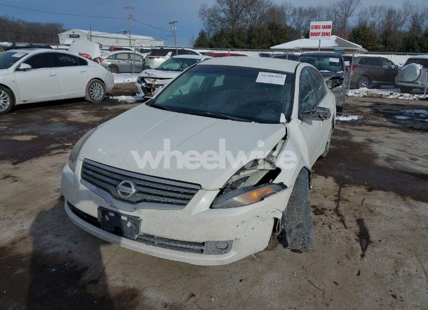 Photo 2 of 2009 Nissan Altima 2.5 S (VIN 1N4AL21E69C106889)