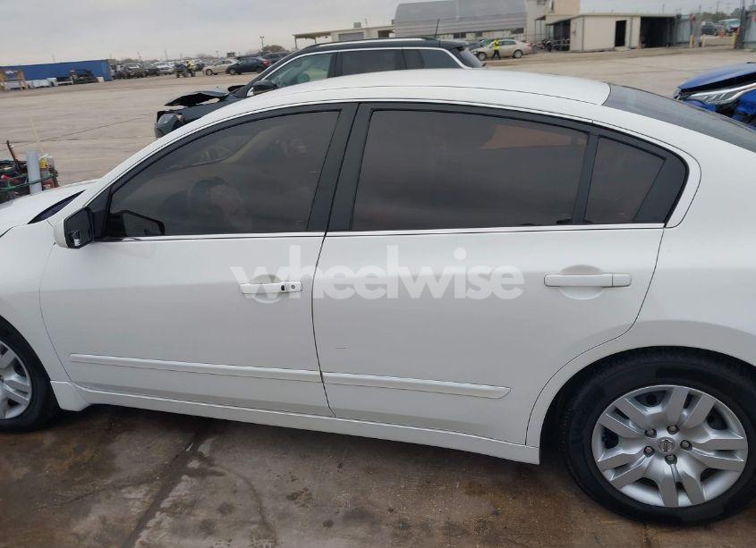 Photo 14 of 2009 Nissan Altima 2.5 S (VIN 1N4AL21E69N498650)