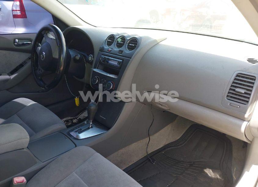 Photo 5 of 2009 Nissan Altima 2.5 (VIN 1N4AL21E79C111048)