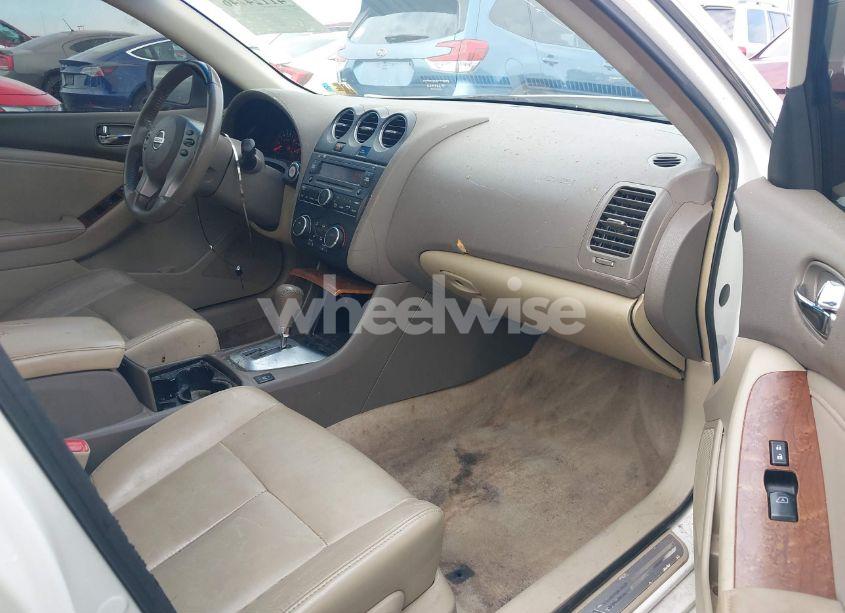 Photo 5 of 2009 Nissan Altima 2.5 S (VIN 1N4AL21E79C143997)