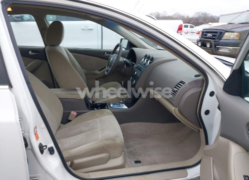 Photo 5 of 2009 Nissan Altima 2.5 S (VIN 1N4AL21E89N451698)