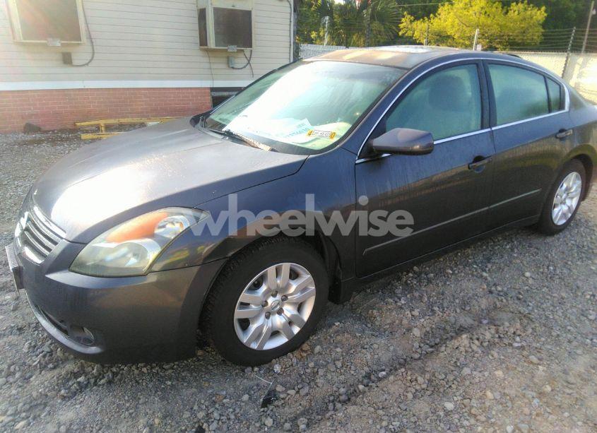 Photo 2 of 2009 Nissan Altima 2.5 S (VIN 1N4AL21E99N400095)
