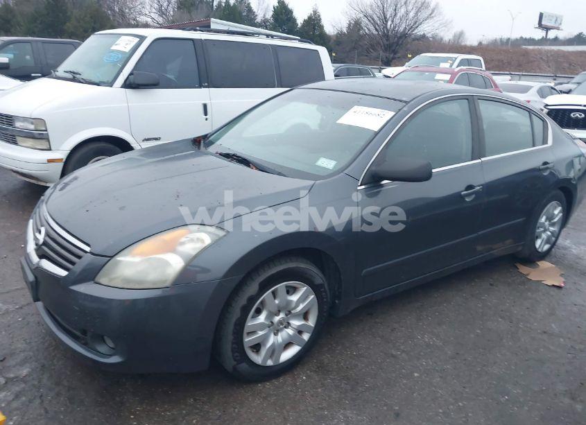 Photo 2 of 2009 Nissan Altima 2.5 S (VIN 1N4AL21E99N467103)