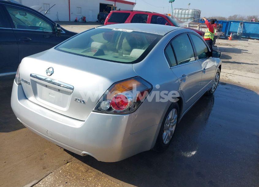 Photo 4 of 2009 Nissan Altima 2.5 S (VIN 1N4AL21E99N479736)