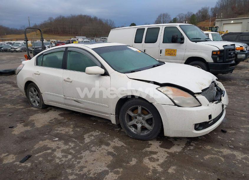 2008 Nissan Altima 2.5 S (VIN 1N4AL21EX8C141921) main photo