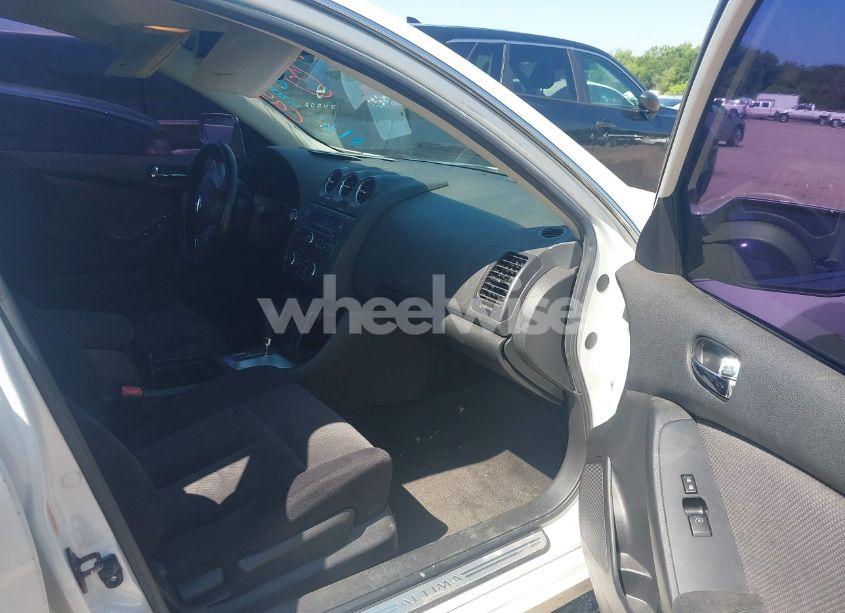 Photo 5 of 2009 Nissan Altima 2.5 S (VIN 1N4AL21EX9N557960)