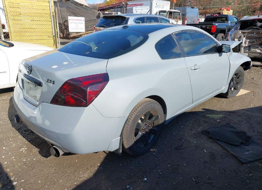 Photo 4 of 2009 Nissan Altima 2.5 S (VIN 1N4AL24E49C137280)