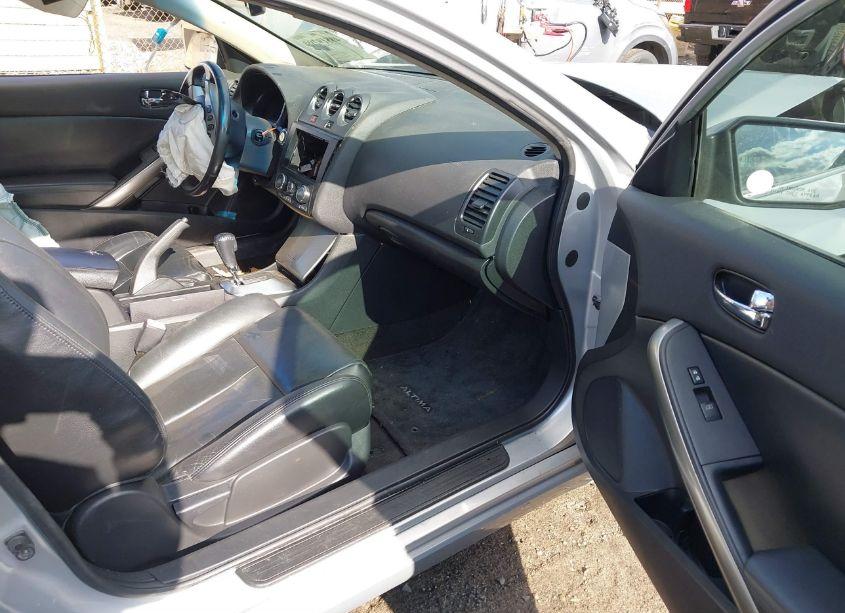 Photo 5 of 2009 Nissan Altima 2.5 S (VIN 1N4AL24E49C137280)