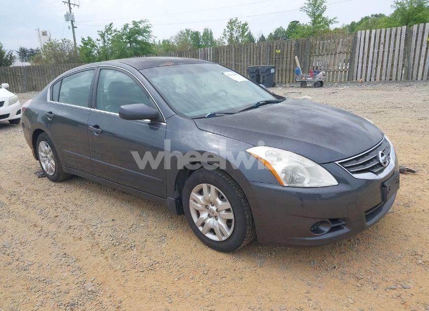 2010 Nissan Altima 2.5 S (VIN 1N4AL2AP0AC183814) main photo
