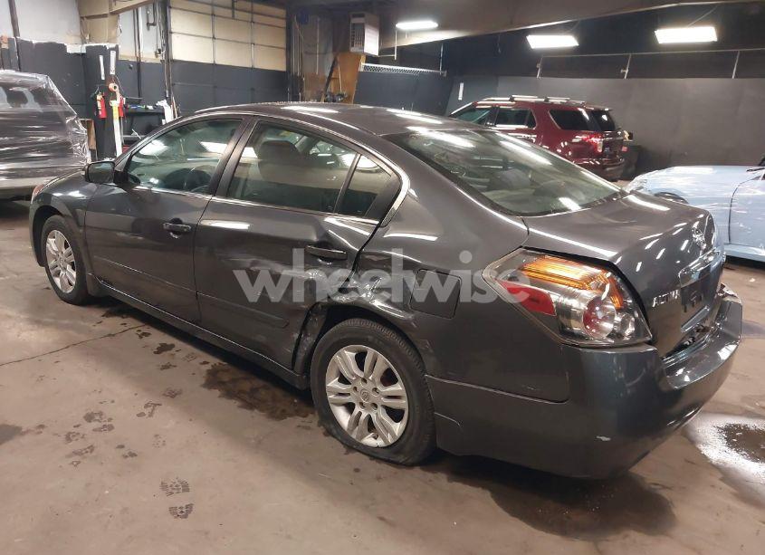 Photo 3 of 2010 Nissan Altima 2.5 S (VIN 1N4AL2AP0AN425781)
