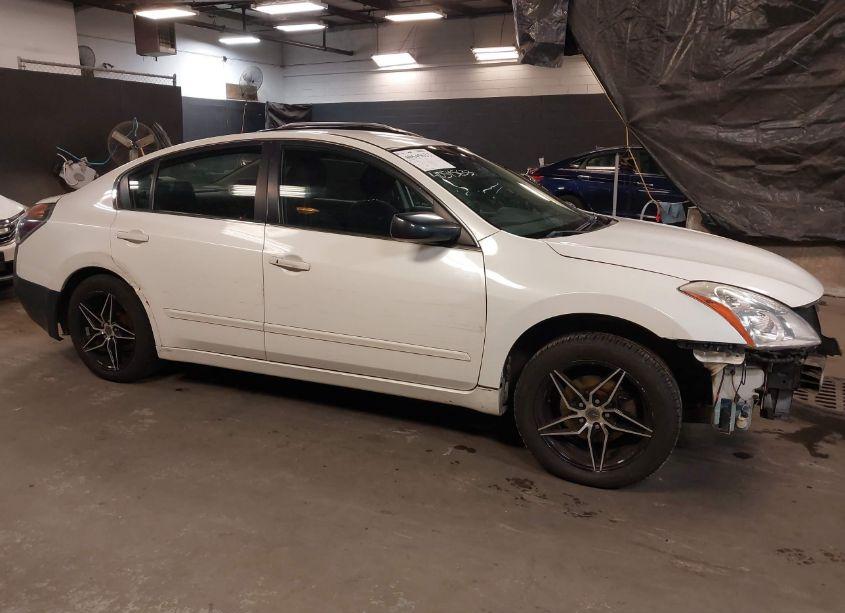 2010 Nissan Altima 2.5 S (VIN 1N4AL2AP0AN437610) main photo