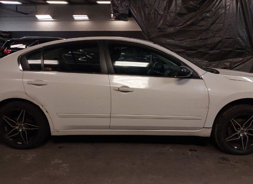 Photo 14 of 2010 Nissan Altima 2.5 S (VIN 1N4AL2AP0AN437610)