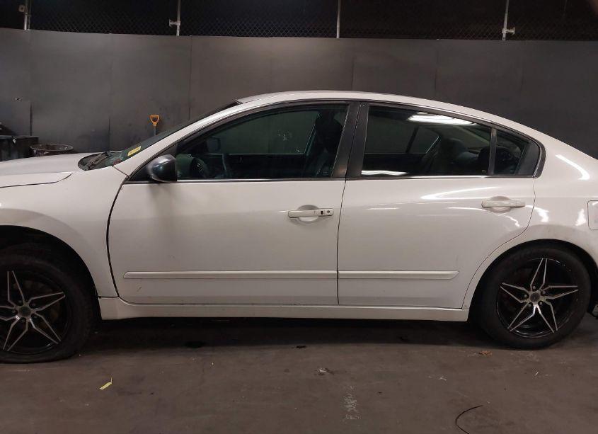 Photo 15 of 2010 Nissan Altima 2.5 S (VIN 1N4AL2AP0AN437610)