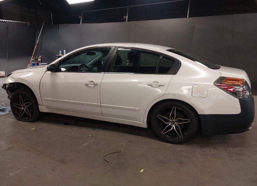 Photo 3 of 2010 Nissan Altima 2.5 S (VIN 1N4AL2AP0AN437610)