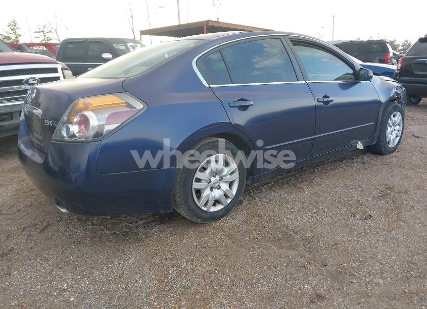 Photo 4 of 2010 Nissan Altima 2.5 S (VIN 1N4AL2AP0AN471739)