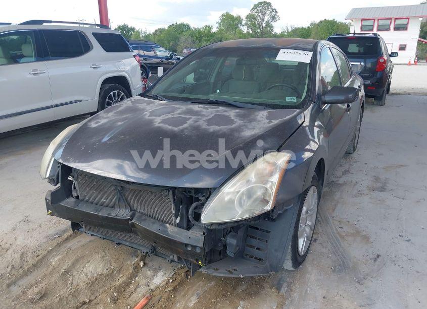 Photo 2 of 2010 Nissan Altima 2.5 (VIN 1N4AL2AP0AN546343)
