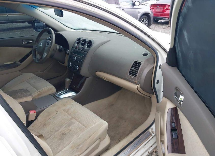 Photo 5 of 2010 Nissan Altima 2.5 S (VIN 1N4AL2AP0AN552949)