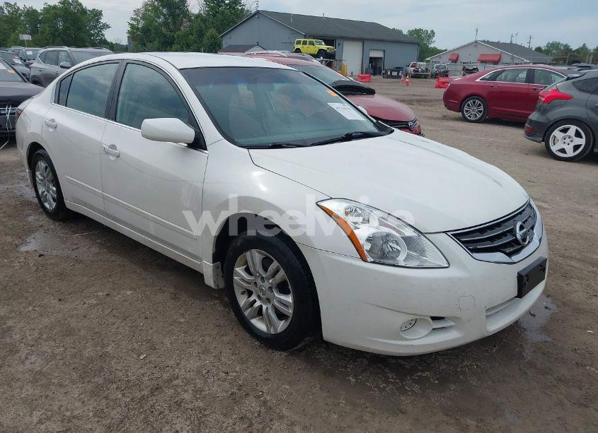 2011 Nissan Altima 2.5 S (VIN 1N4AL2AP0BC143279) main photo
