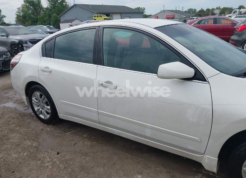 Photo 13 of 2011 Nissan Altima 2.5 S (VIN 1N4AL2AP0BC143279)