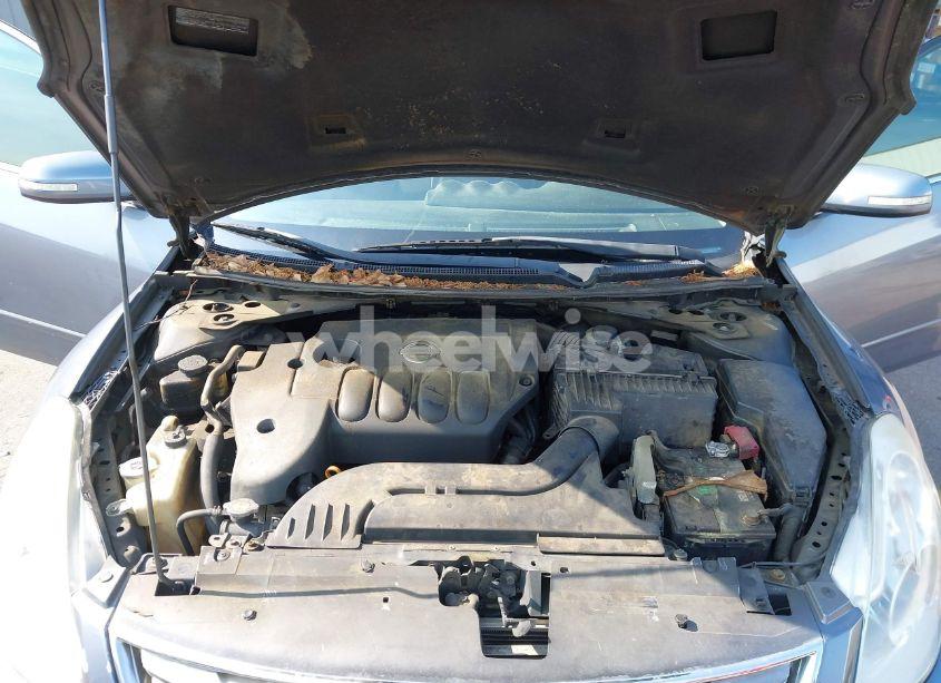 Photo 10 of 2011 Nissan Altima 2.5 S (VIN 1N4AL2AP0BN425149)