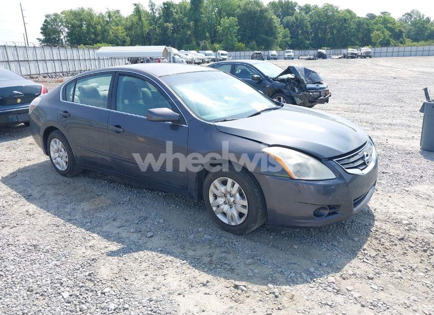 2011 Nissan Altima 2.5 S (VIN 1N4AL2AP0BN427032) main photo